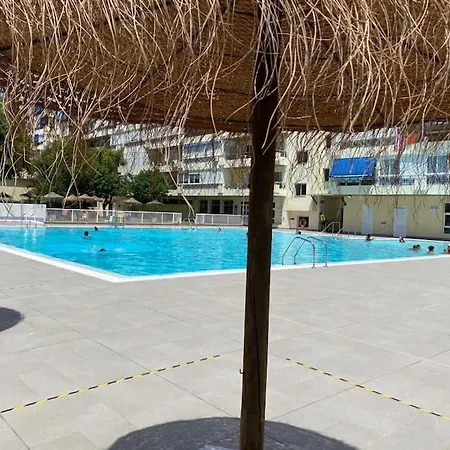 Magnifico En La Carihuela, Torremolino טורמולינוס